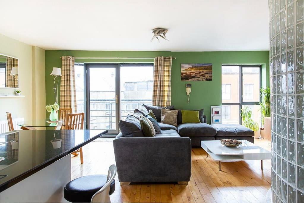 Spacious Belfast City Centre Duplex Apartment Exterior foto