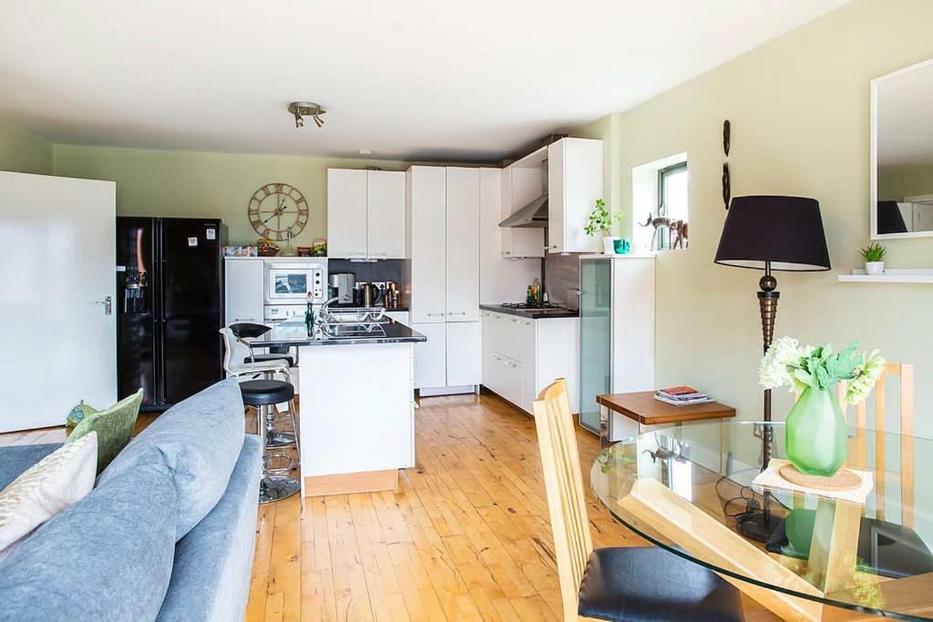 Spacious Belfast City Centre Duplex Apartment Exterior foto