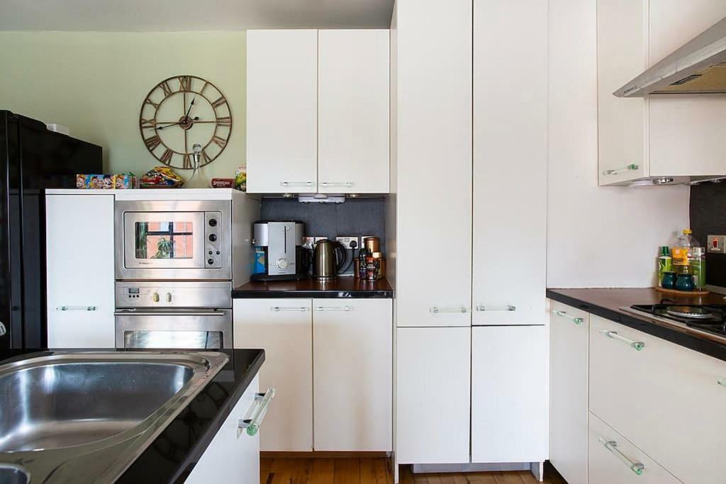 Spacious Belfast City Centre Duplex Apartment Exterior foto