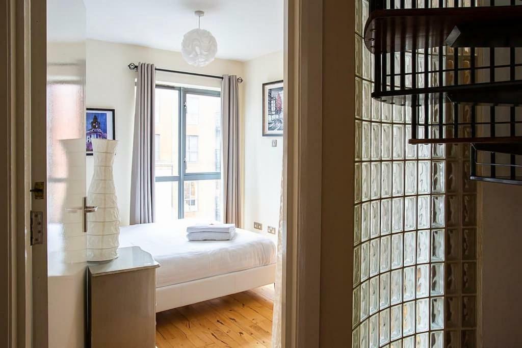 Spacious Belfast City Centre Duplex Apartment Exterior foto